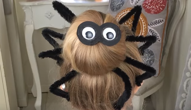 Halloween Hair | Spider Bun